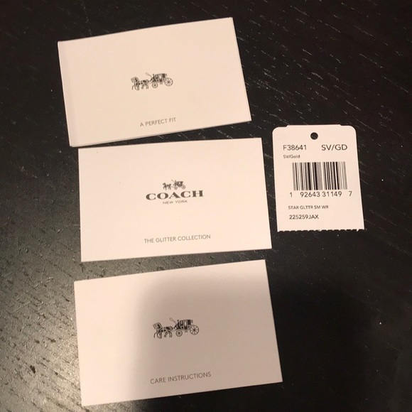 Coach glitter wristlet. - Picture 4 of 4